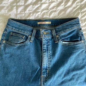Levi’s High Waisted Mom Jeans